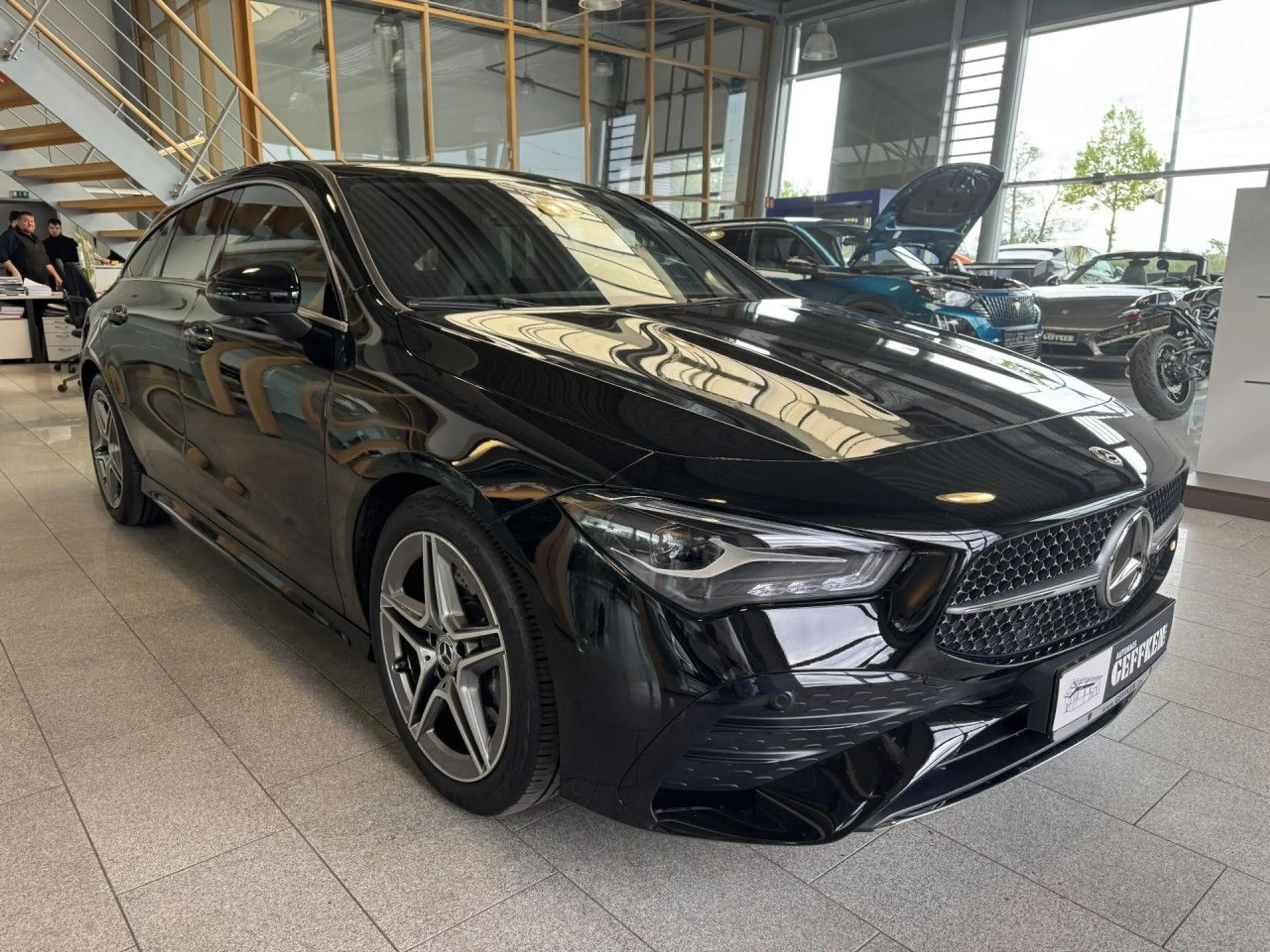 Mercedes-Benz CLA 200 Shooting Brake AMG Line, Facelift, MBUX! — photo 2