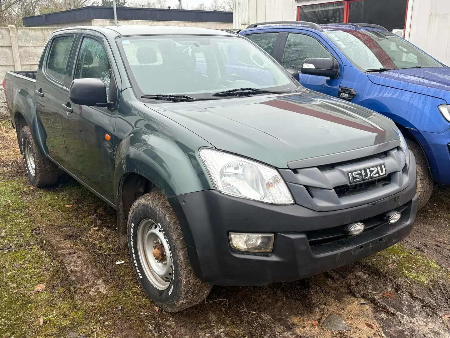 Isuzu D-Max 2.5 Turbo Di 4WD LS - 2