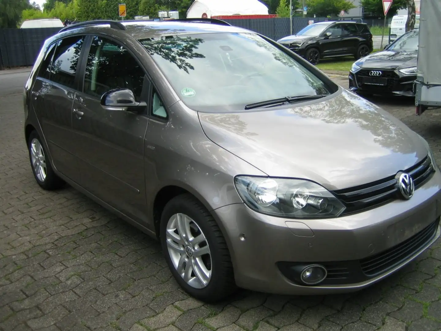 Volkswagen Golf Plus Match!!2.Hd!!DSG!!Scheckheft!! - 2