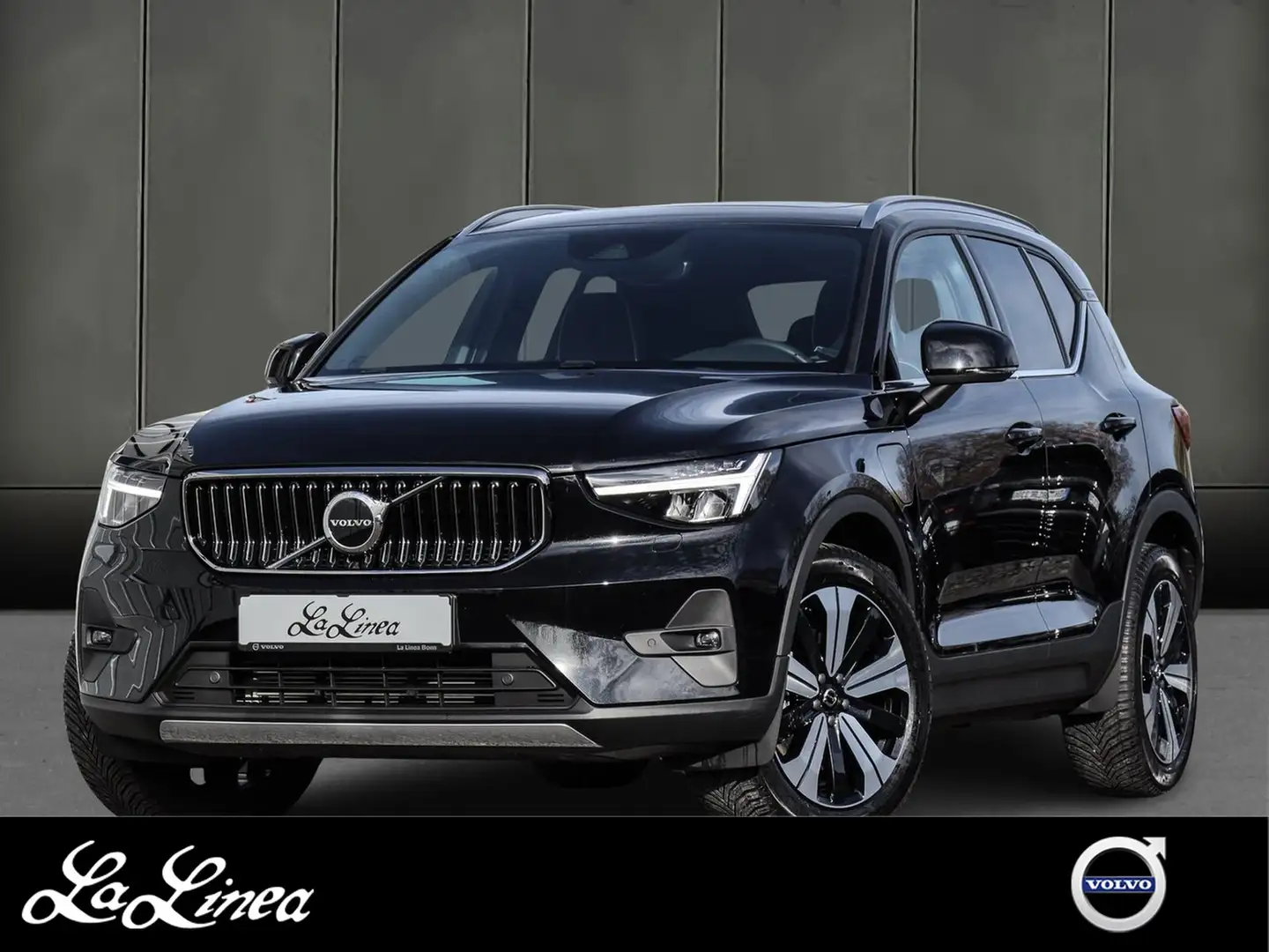 Volvo XC40 T4 Recharge Ultimate Bright Plug-In Hybrid 2WD Schwarz - 1