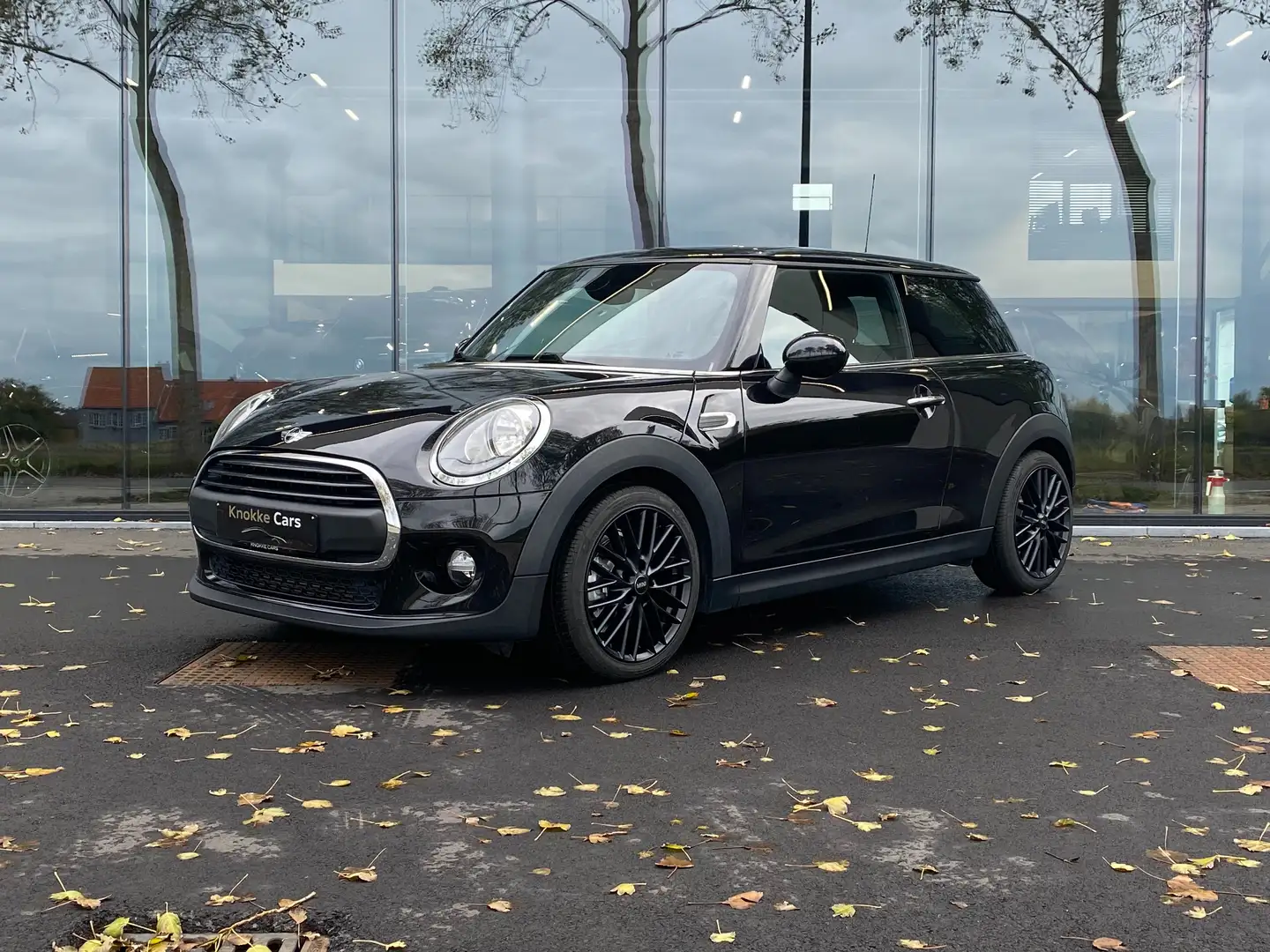 MINI One Automaat,Parkeerhulp,Getinte ruiten,Navigatie Zwart - 1