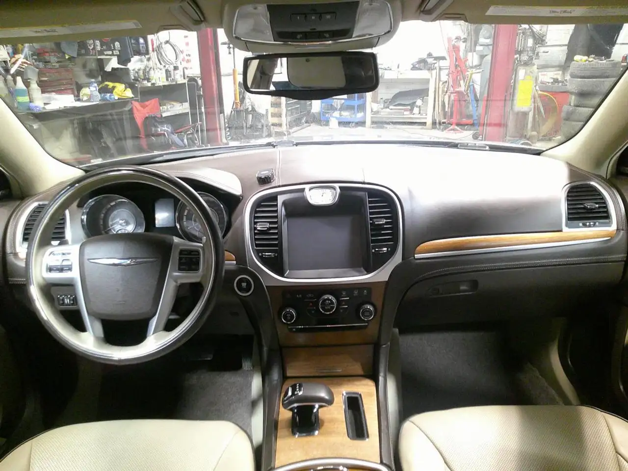 Chrysler 300 снимка Chrysler 300