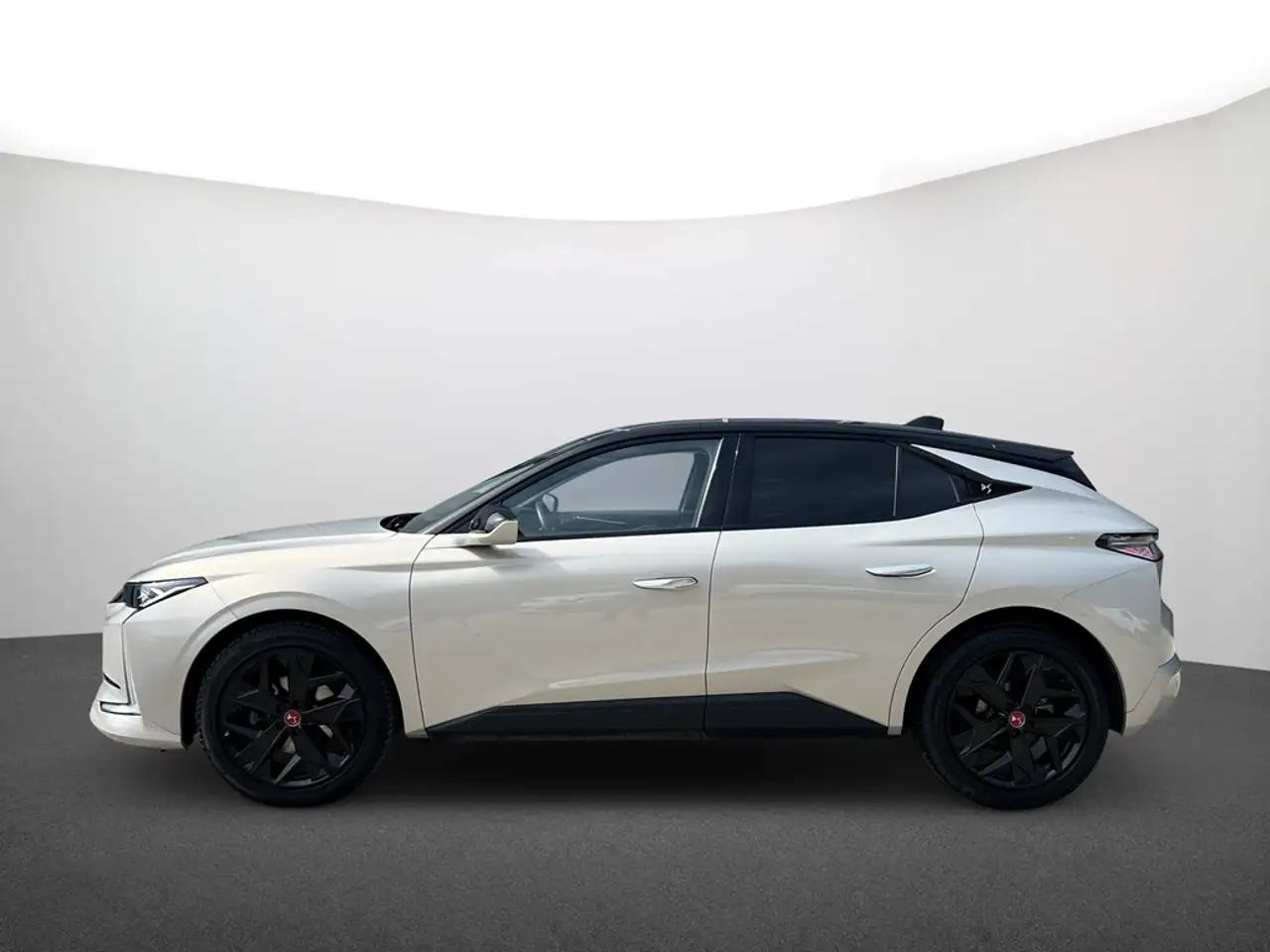 DS Automobiles DS 4 2024