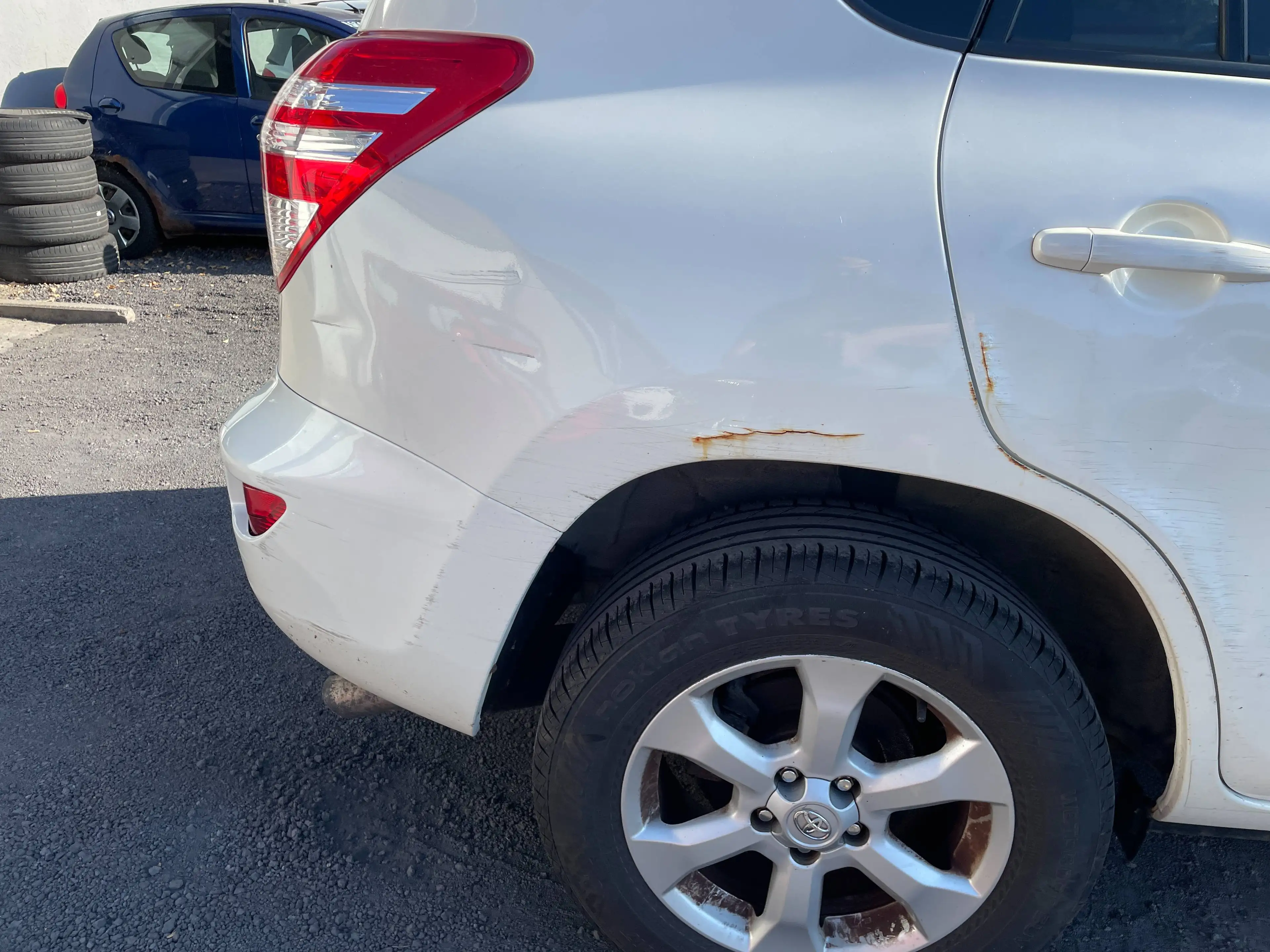 Toyota RAV 4 Basis — photo 7