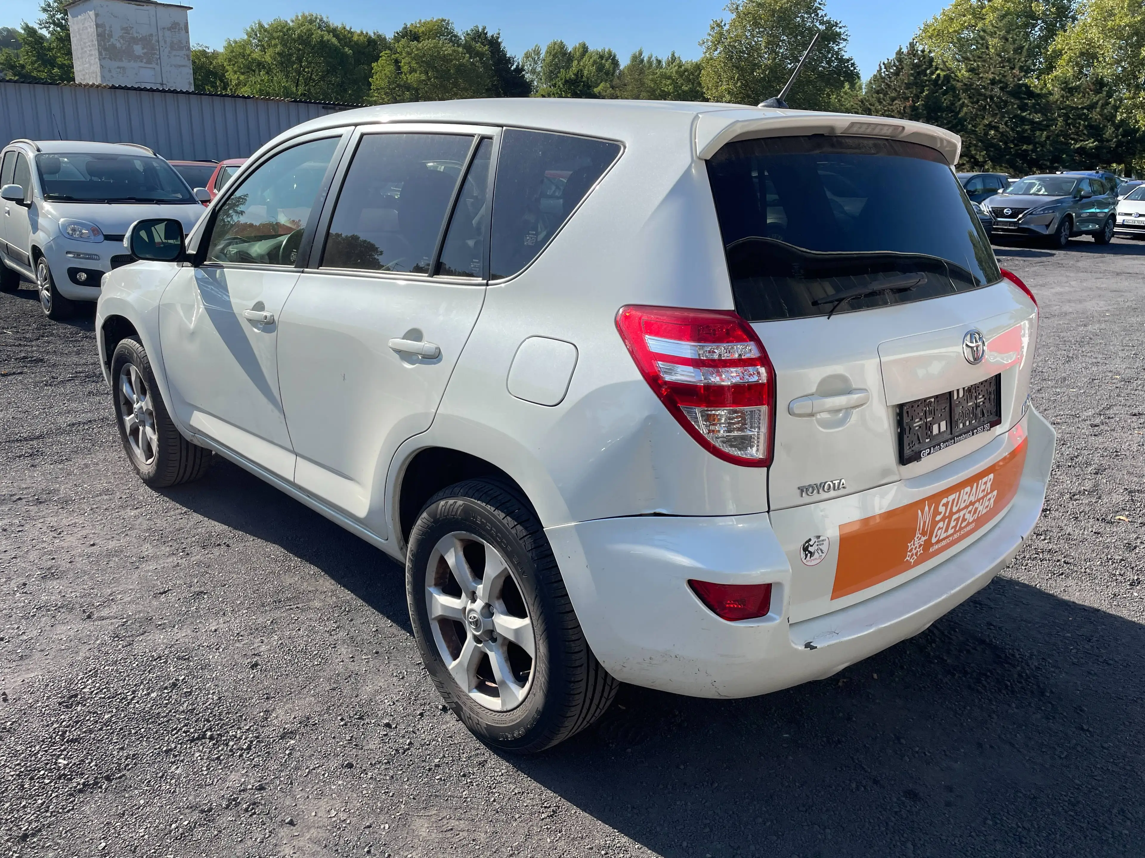 Toyota RAV 4 Basis — photo 4