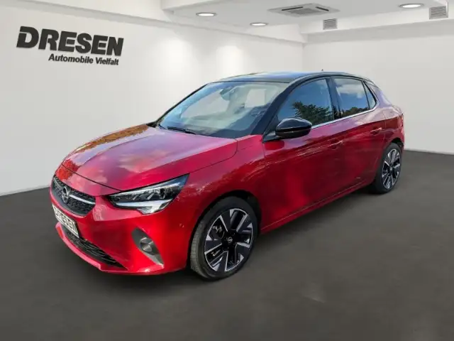 Opel Corsa e F Elegance /Panorama/CarPlay/Totwinkelassistent/