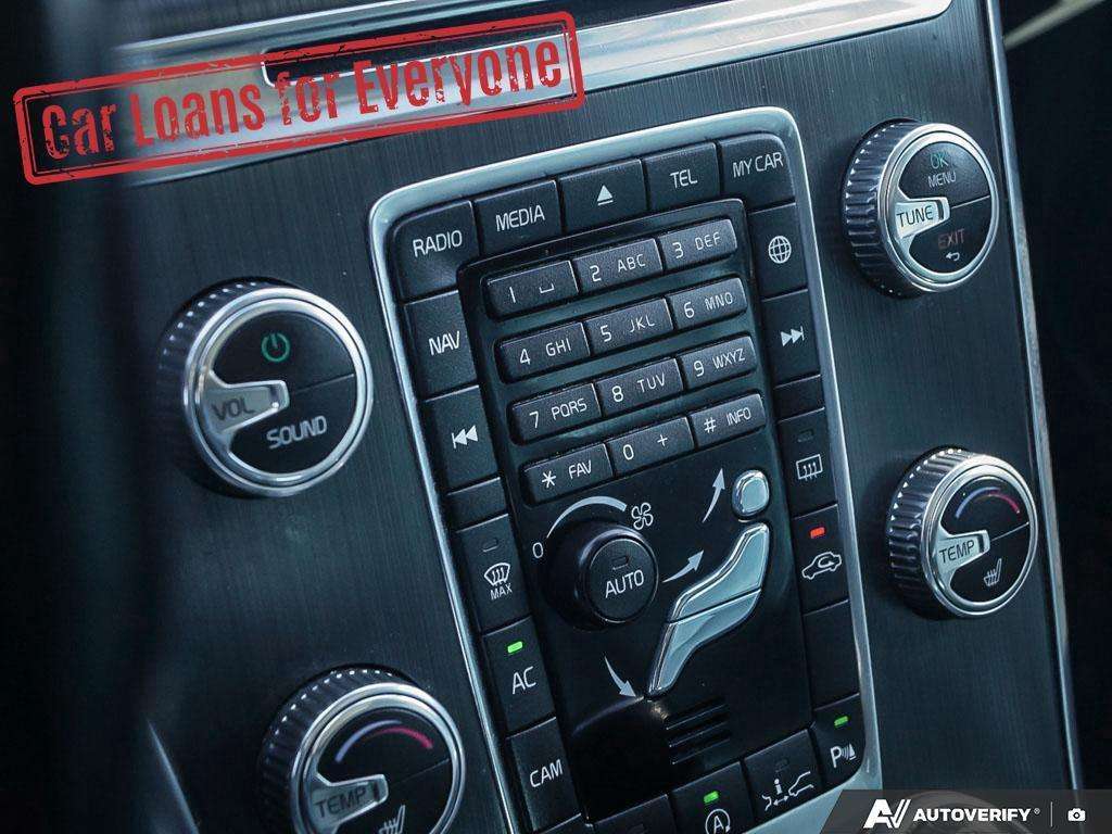 2016 Volvo XC60 T6 Drive-E Premier thumb 19