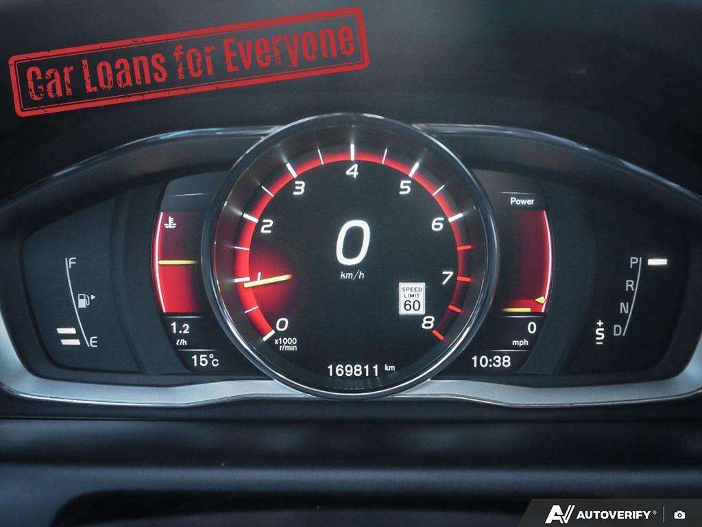 2016 Volvo XC60 T6 Drive-E Premier thumb 15