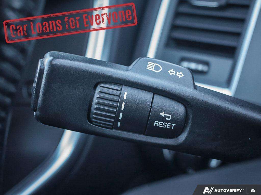 2016 Volvo XC60 T6 Drive-E Premier thumb 16