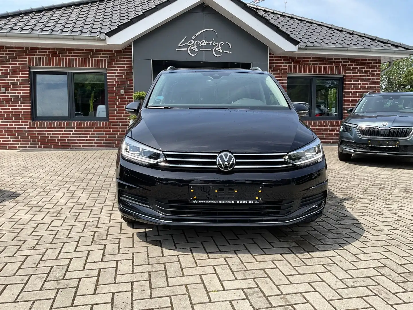 Volkswagen Touran 2.0 TDI DSG MOVE,7 Sitze,LED,Kamera,AHK Schwarz - 2