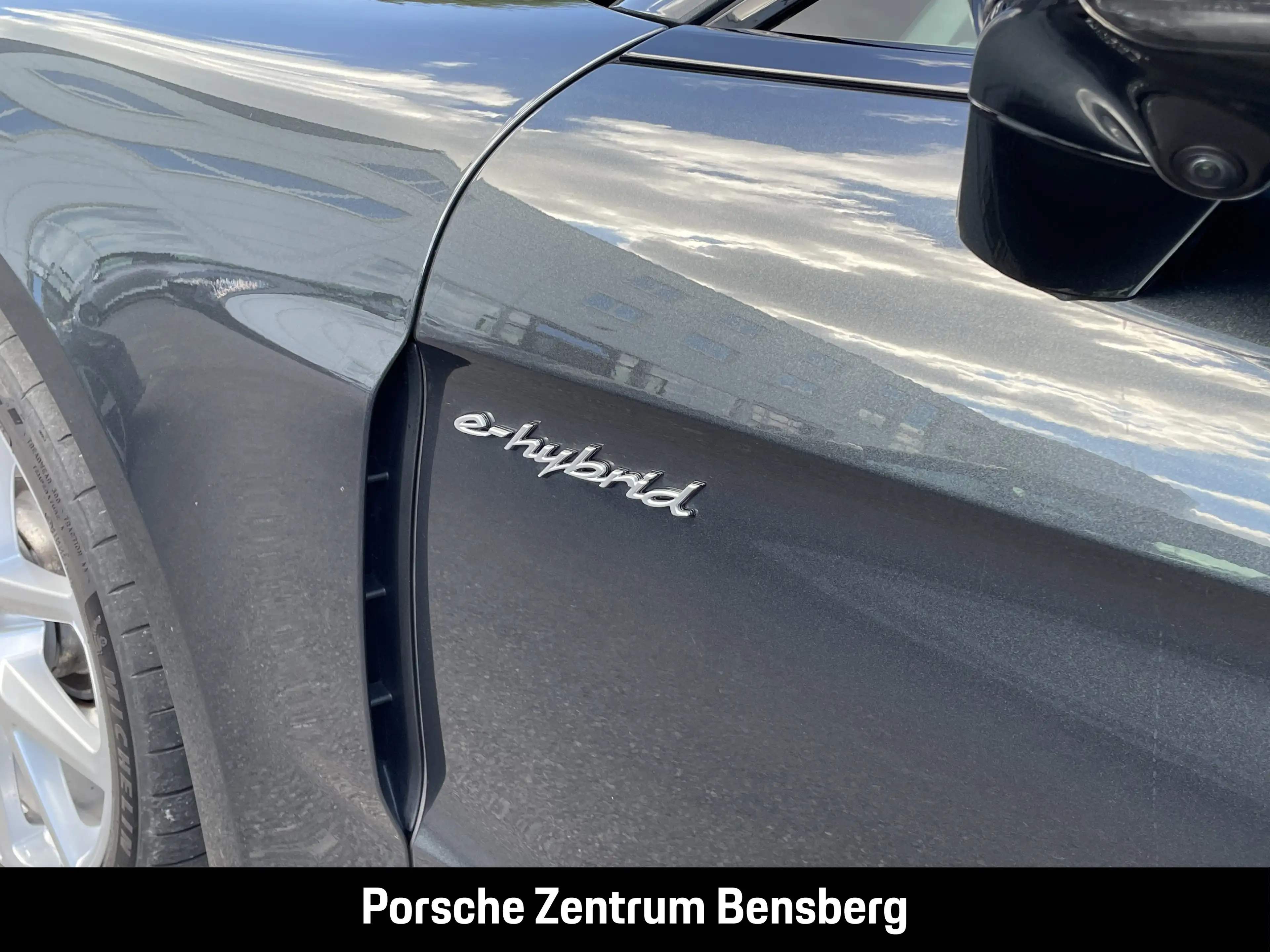 Porsche Panamera 4S E-Hybrid — photo 10