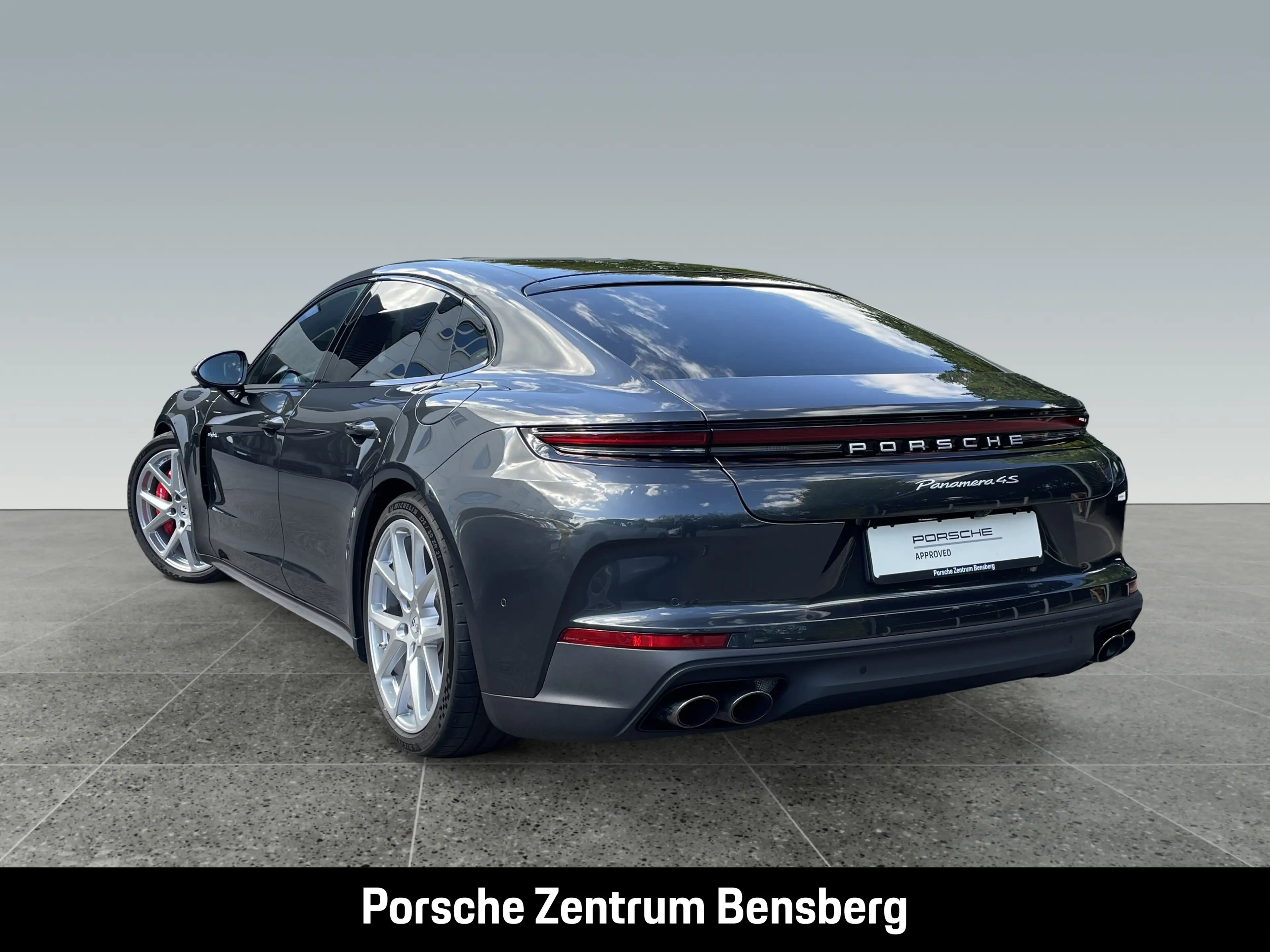 Porsche Panamera 4S E-Hybrid — photo 3