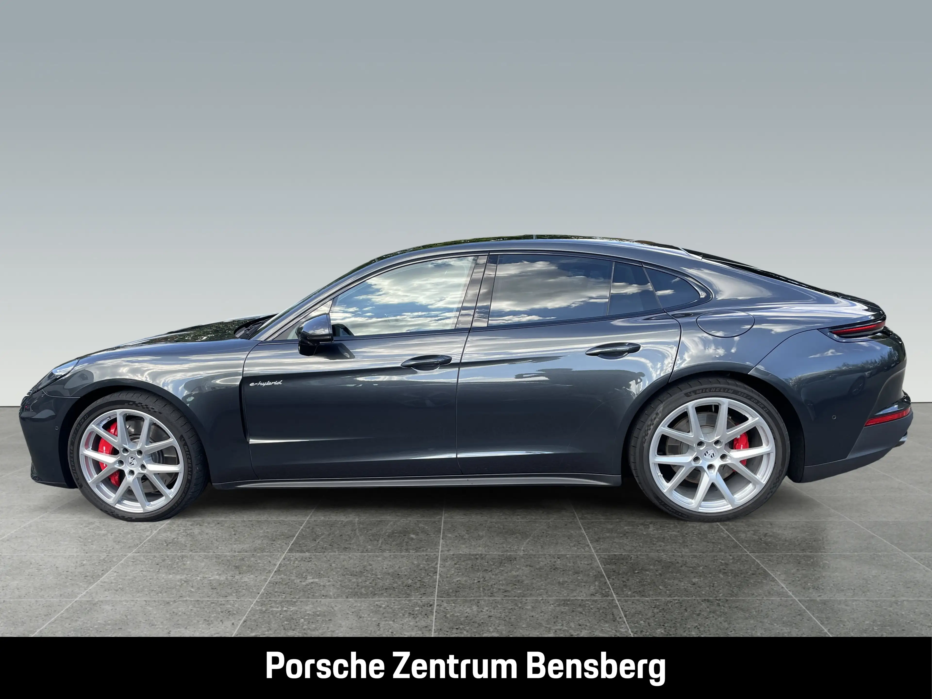 Porsche Panamera 4S E-Hybrid — photo 9