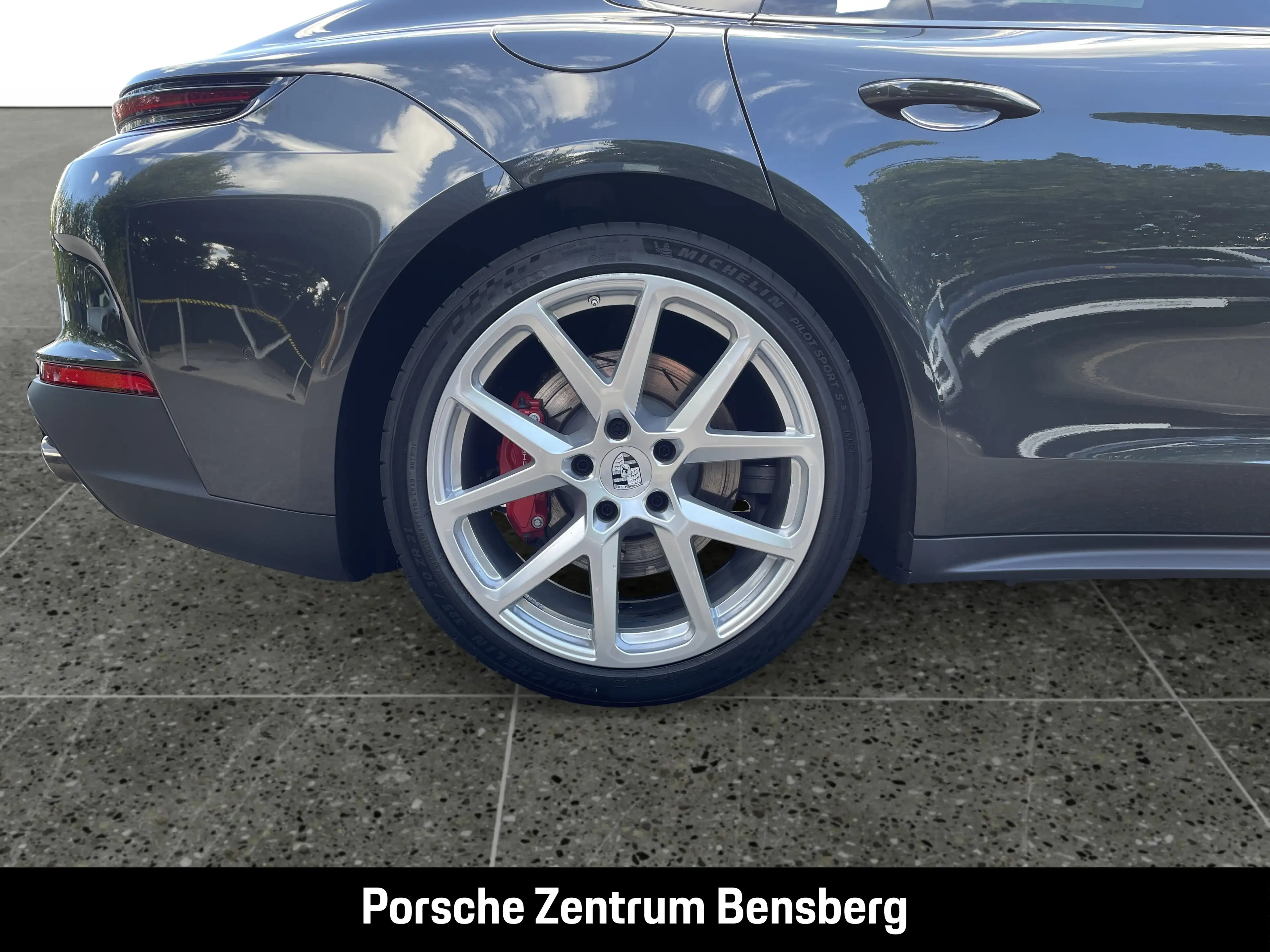Porsche Panamera 4S E-Hybrid — photo 14