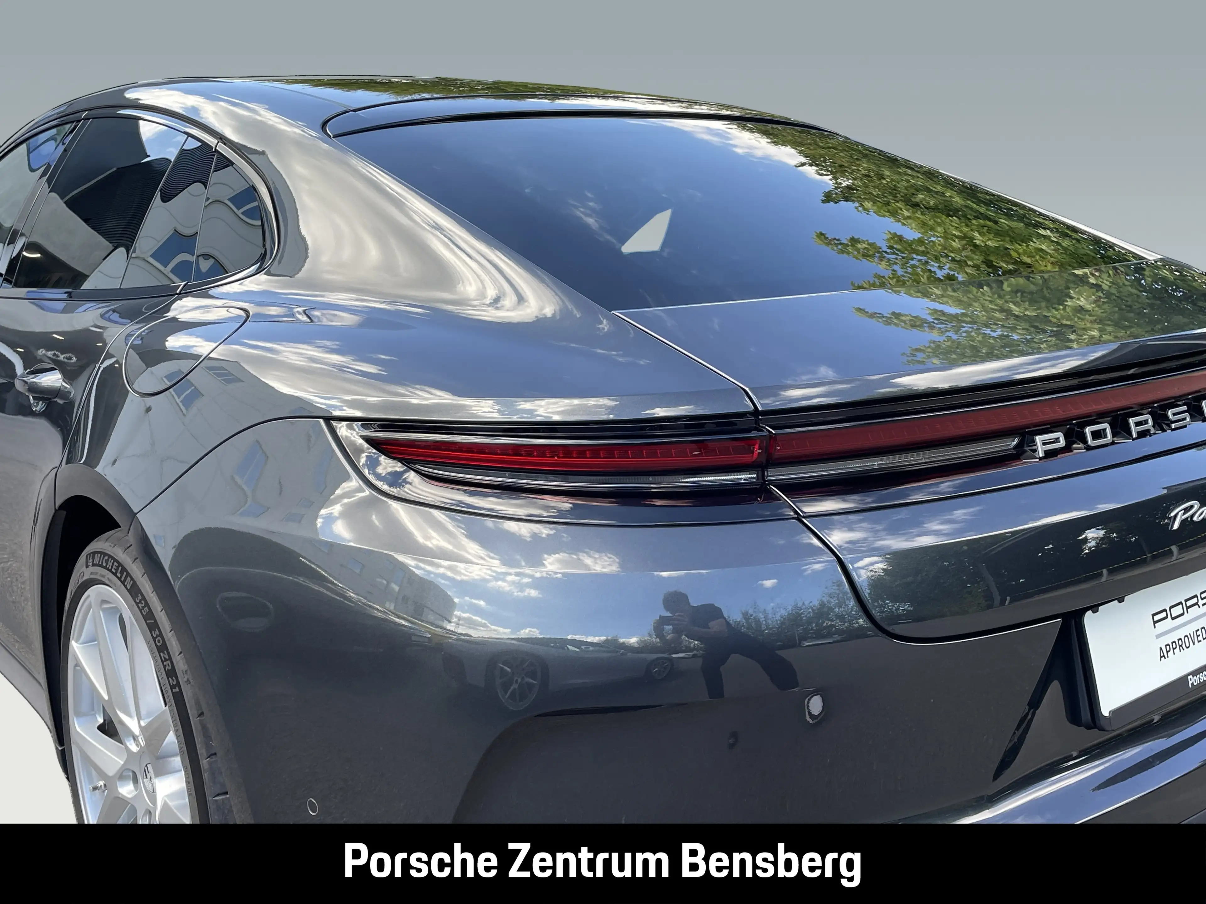 Porsche Panamera 4S E-Hybrid — photo 13