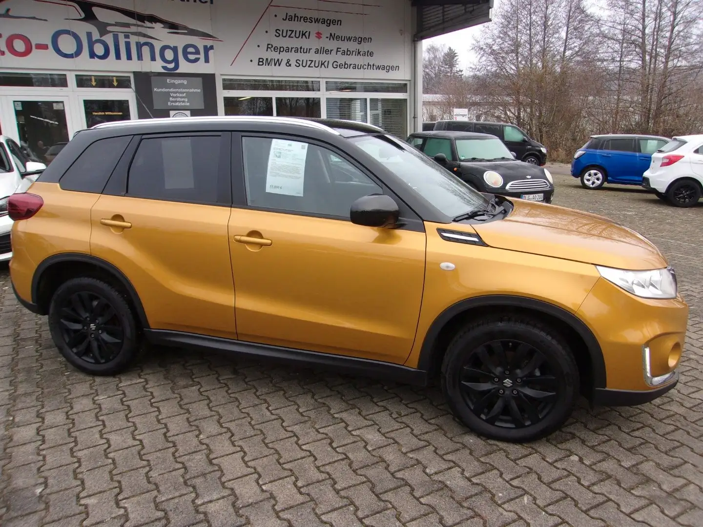 Suzuki Vitara 1.0 ALLRAD Jaune - 2