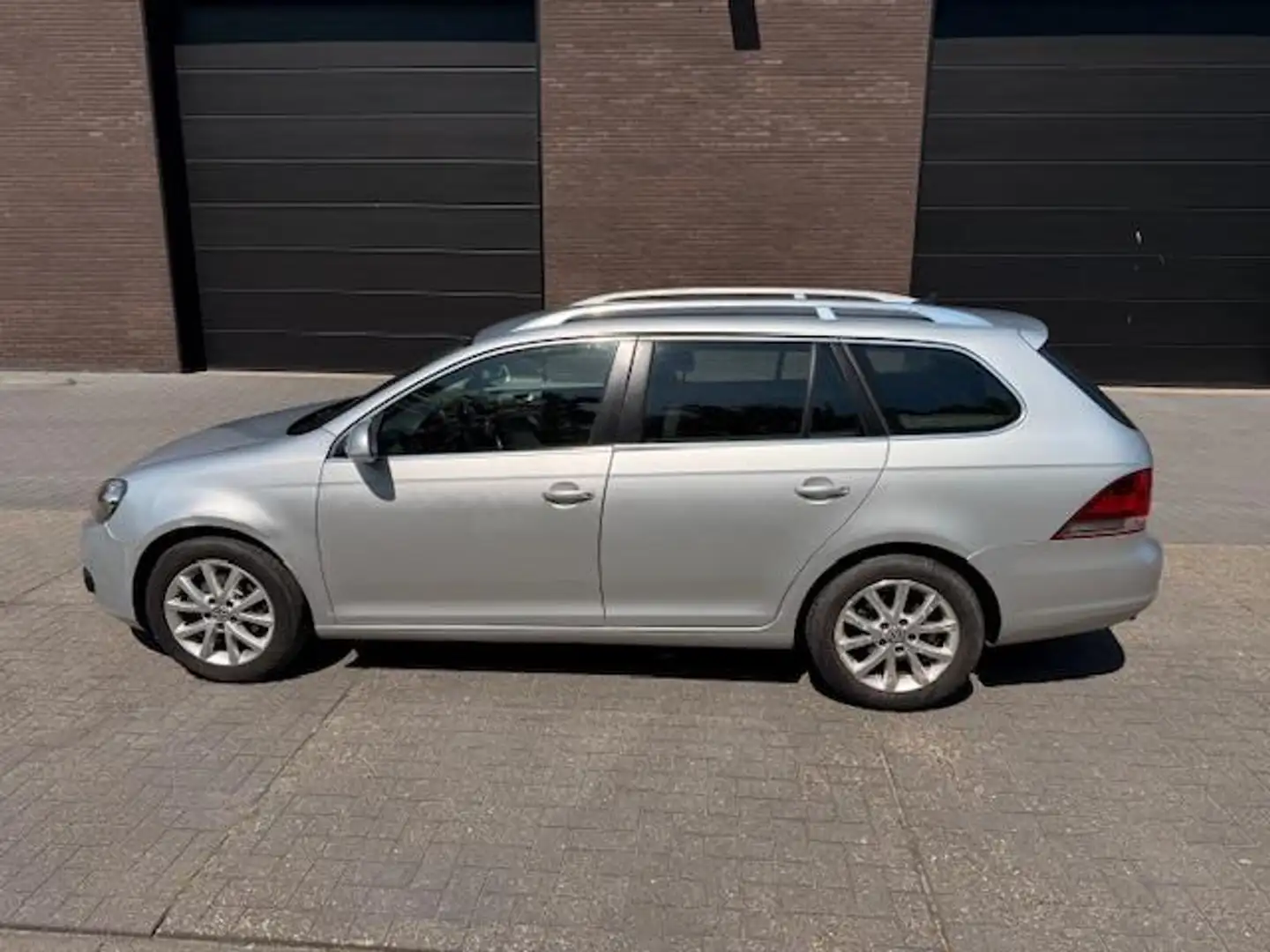 Volkswagen Golf Variant 1.6 TDI Highline BlueMotion| NAVI| NIEUWE APK| LIC Grigio - 2