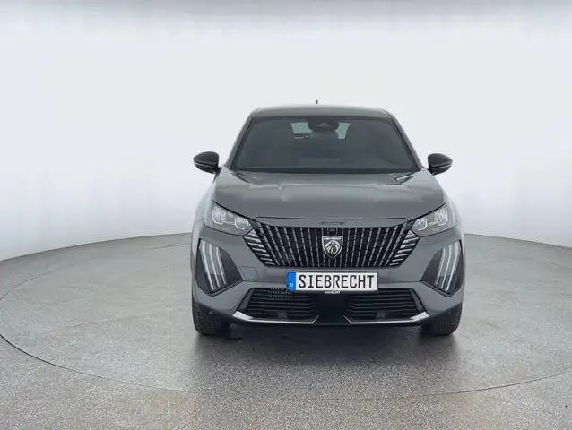 Peugeot 2008 view 2