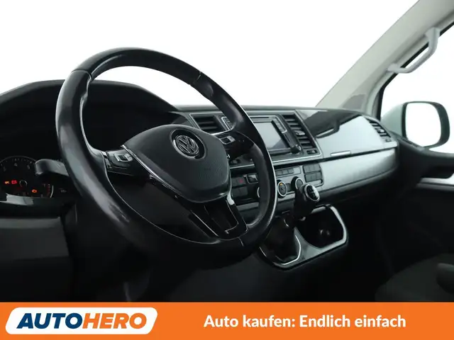 Volkswagen Multivan view 11