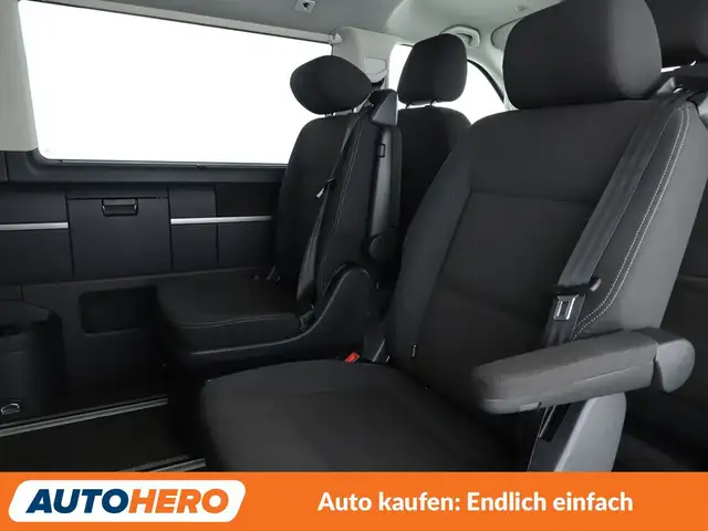 Volkswagen Multivan view 14