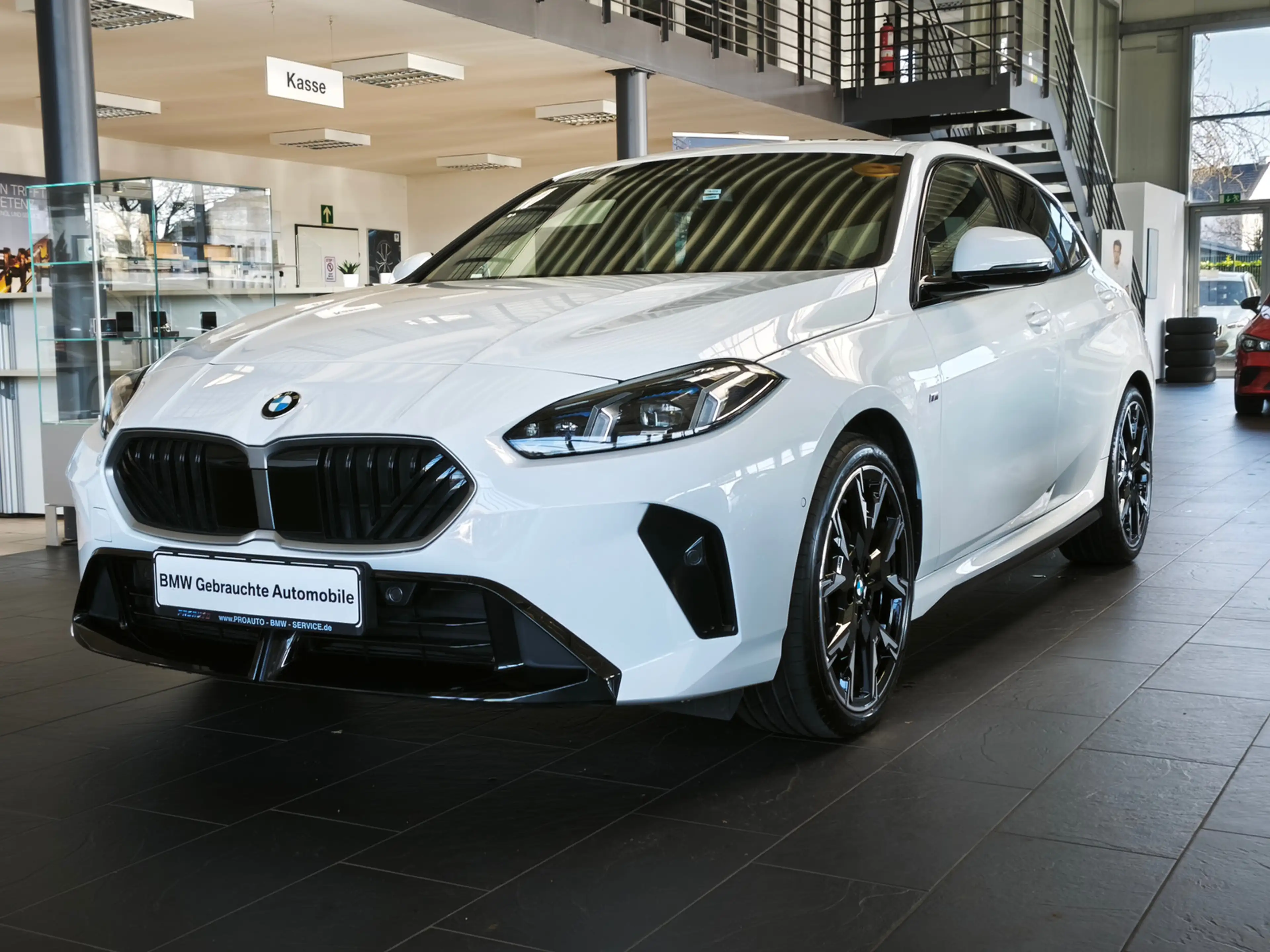 BMW 120 i M Sport PANO/Dr.As+/19"/Komf.Zugang — photo 3