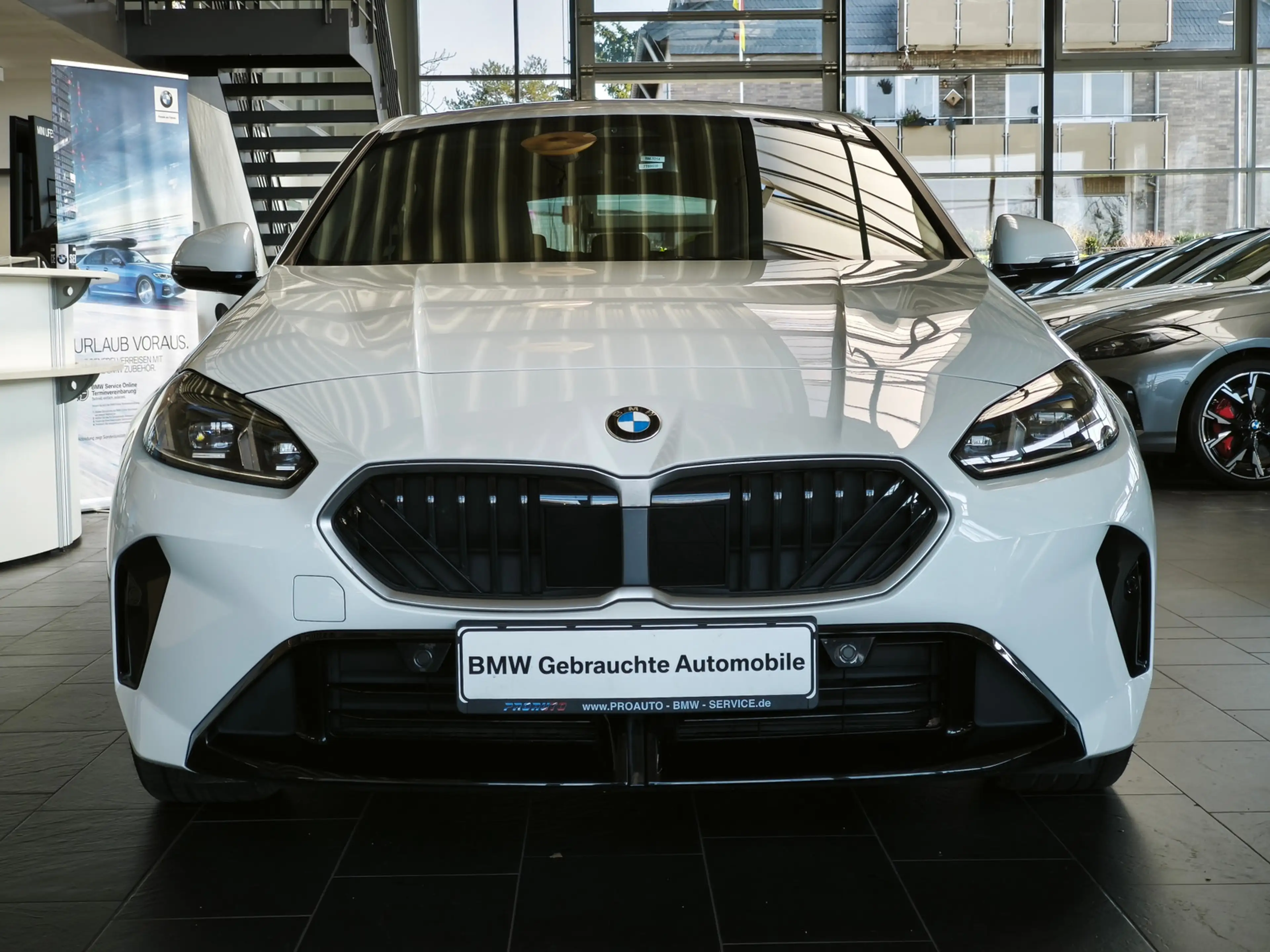 BMW 120 i M Sport PANO/Dr.As+/19"/Komf.Zugang — photo 2