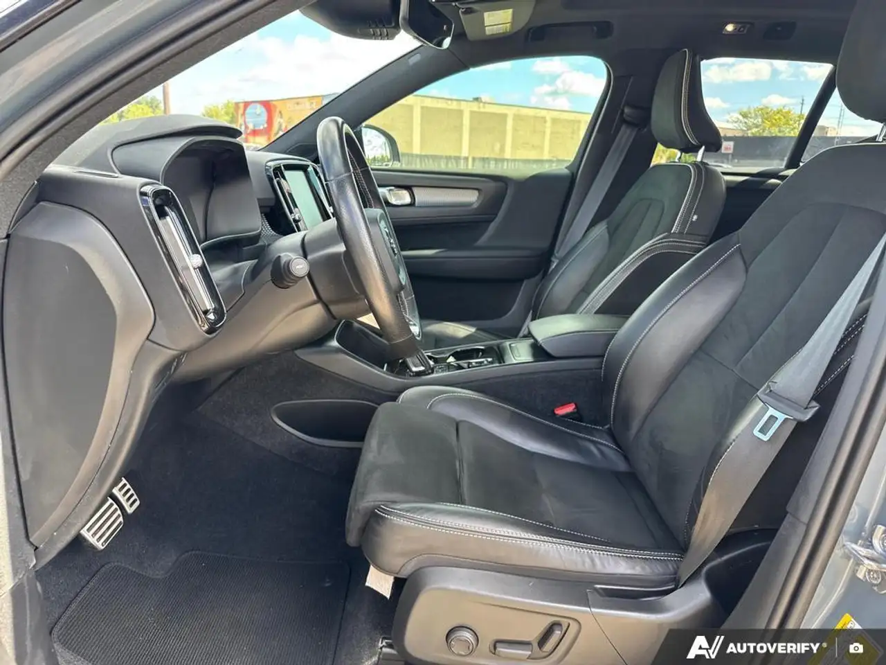 Volvo XC40 снимка Volvo XC40