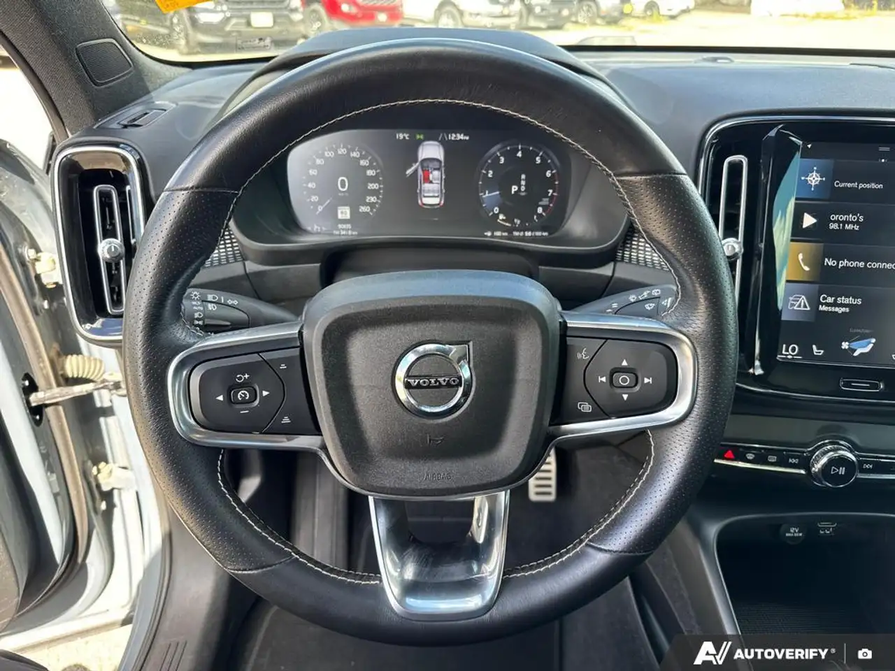 Volvo XC40 снимка Volvo XC40