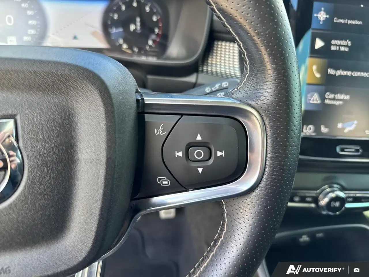 Volvo XC40 снимка Volvo XC40