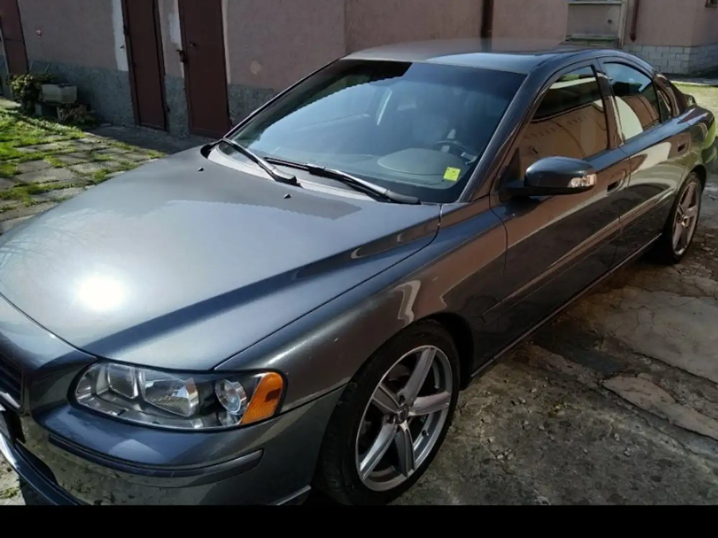 Volvo S60 S60 2.4 d5 Grijs - 1