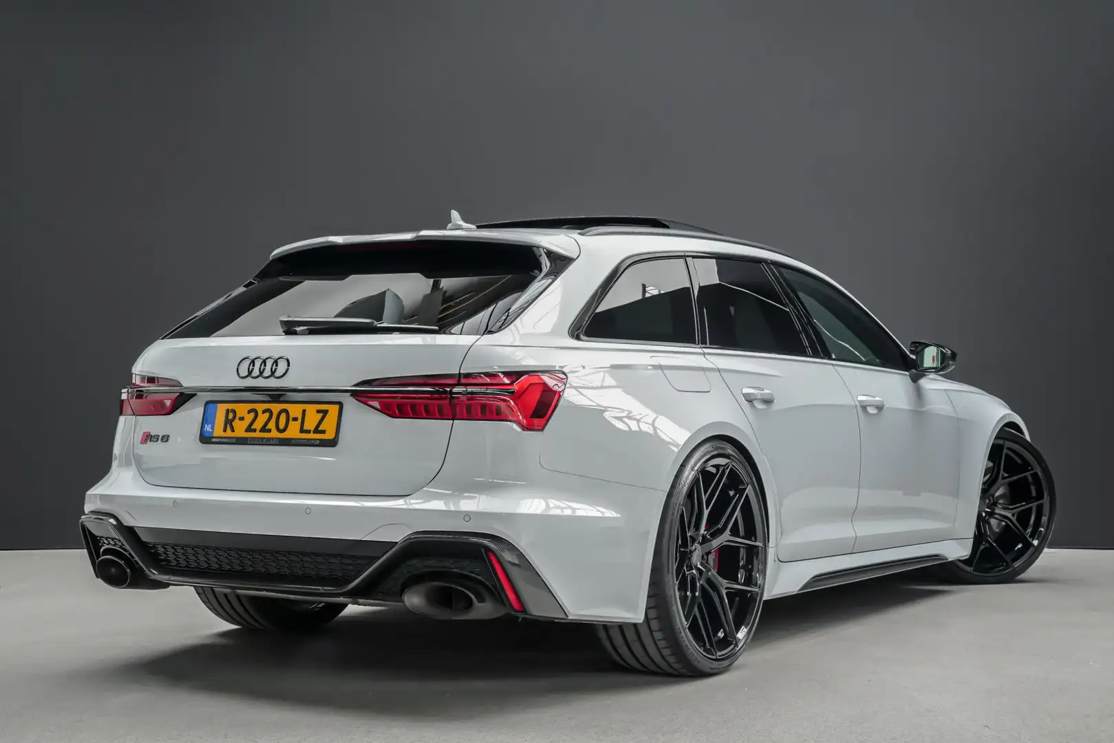 Audi RS6 Avant 4.0 600pk TFSI quattro |Suzuka Grau Audi Exc Grijs - 2