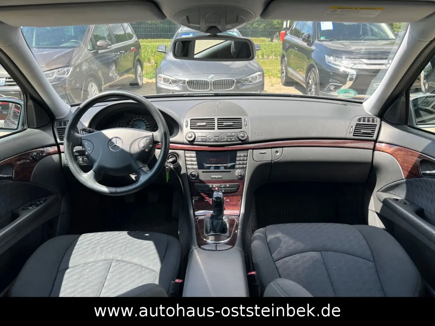 Mercedes-Benz E 220 CDI CLASSIC/KLIMA/TEMPOMAT/AHK/TÜV/ Grau - 2