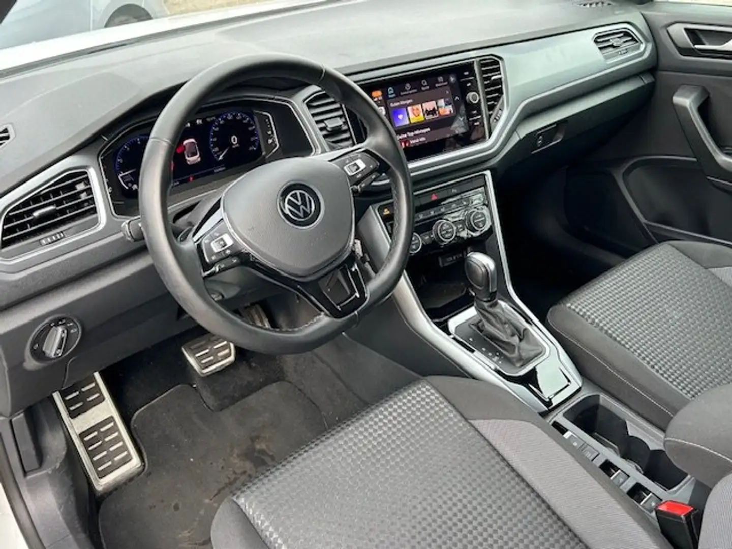 Volkswagen T-Roc Cabriolet 1.5 TSI DSG ACTIVE beatsAudio Navi APP Weiß - 2