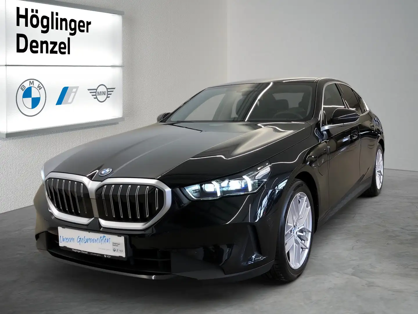 BMW 550 e xDrive Schwarz - 1