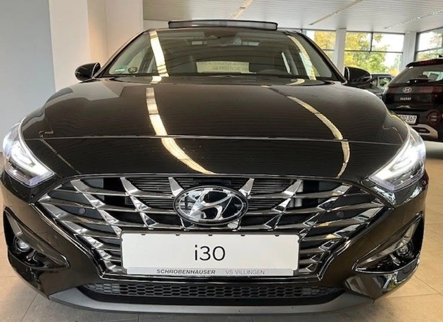 Hyundai i30 1.5  Prime, Autom. Pano-Dach, LED, Vollausst Noir - 2