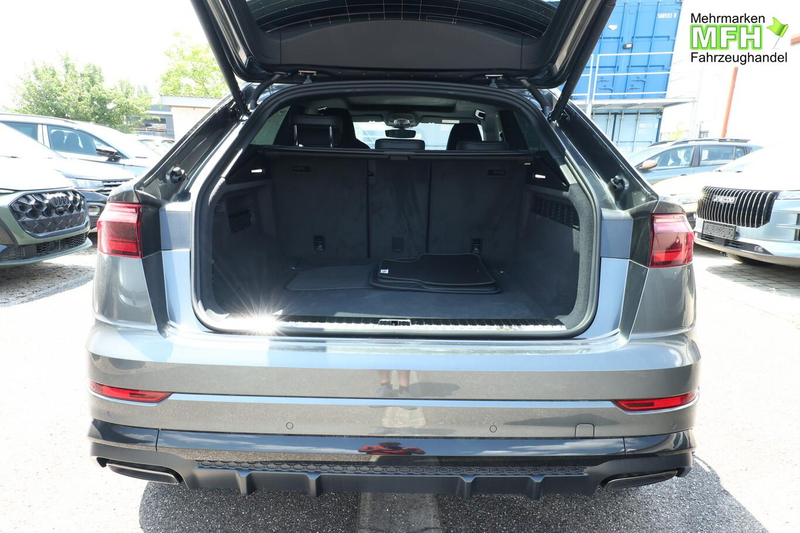 Audi Q8 S line 2xS AssistenzP+ 22Z Laser Pano HUD Klim4... — photo 10