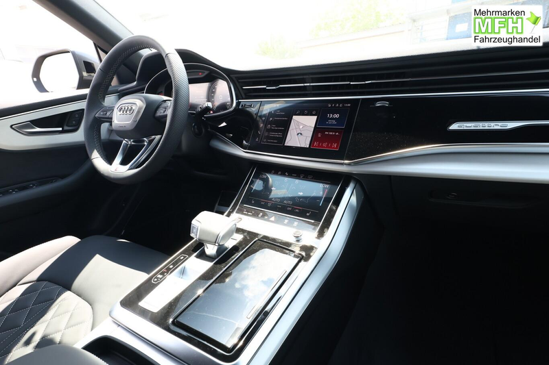 Audi Q8 S line 2xS AssistenzP+ 22Z Laser Pano HUD Klim4... — photo 8