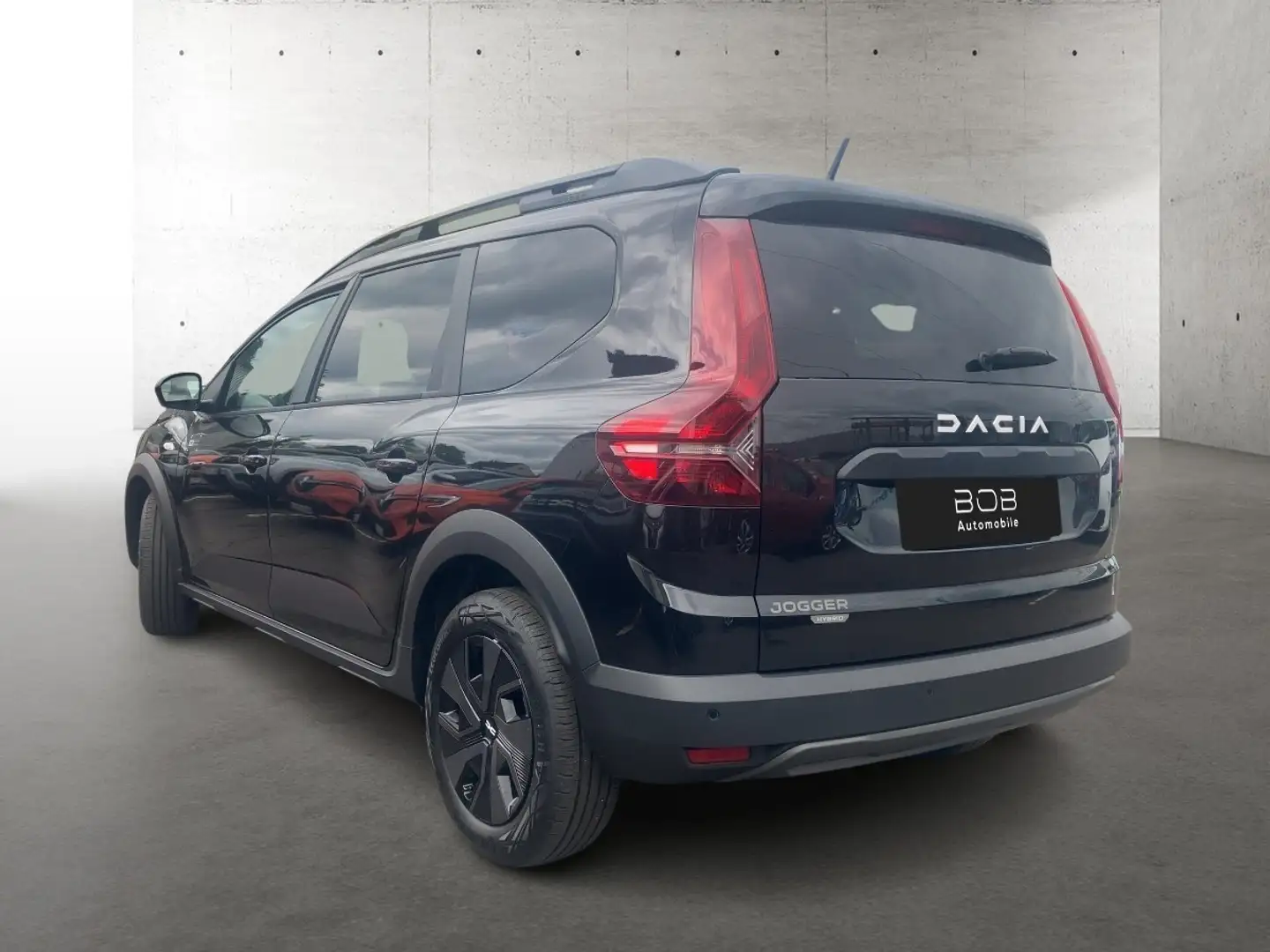 Dacia Jogger HYBRID 140 inkl. 36M/45tkm Inspektionen Чёрный - 2