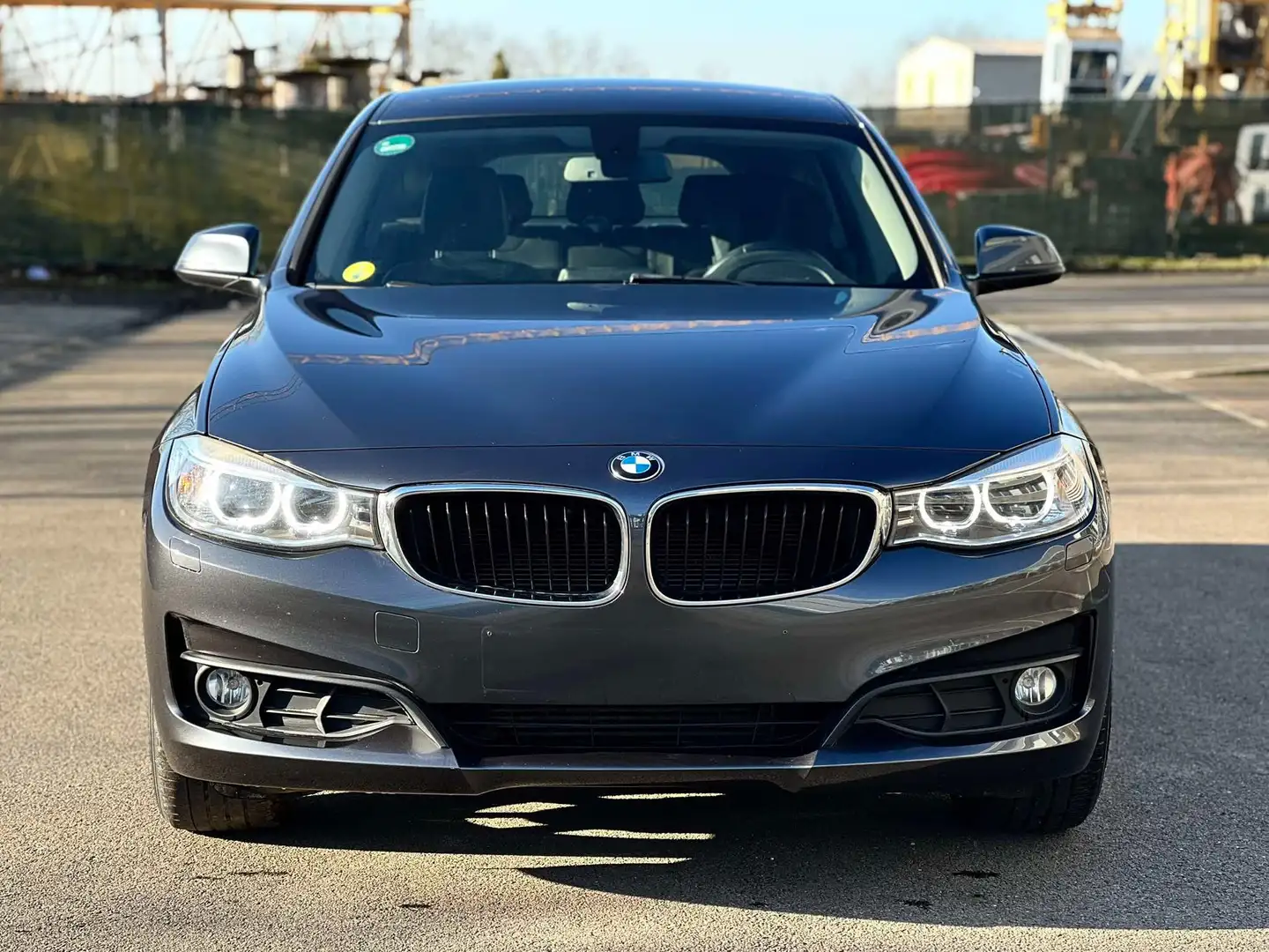 BMW 318 GT d !!!!!VENTE MARCHAND - EXPORT!!! Gris - 2