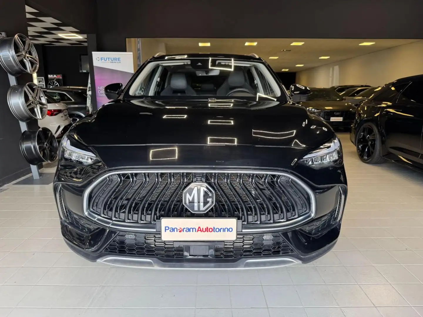 MG HS 1.5T-GDI AT Luxury Schwarz - 2