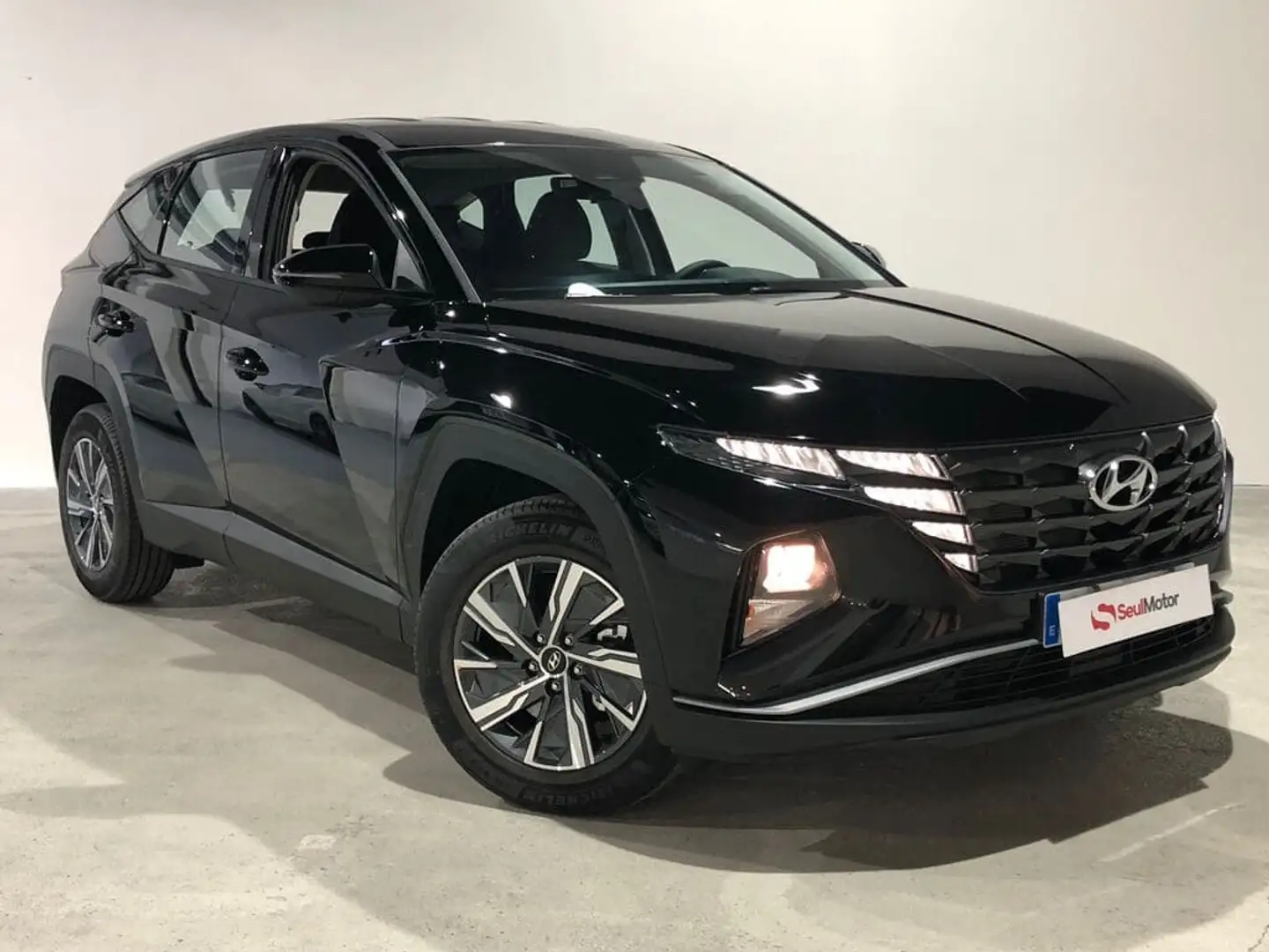 Hyundai TUCSON 1.6 TGDI Klass 4x2 Zwart - 1