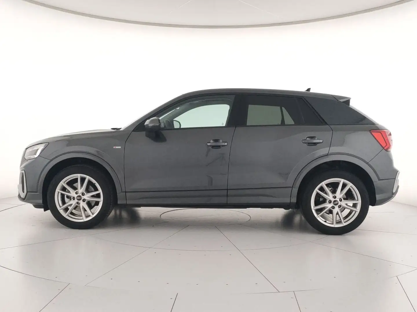 Audi Q2 35 2.0 tdi s line edition s tronic Grigio - 2