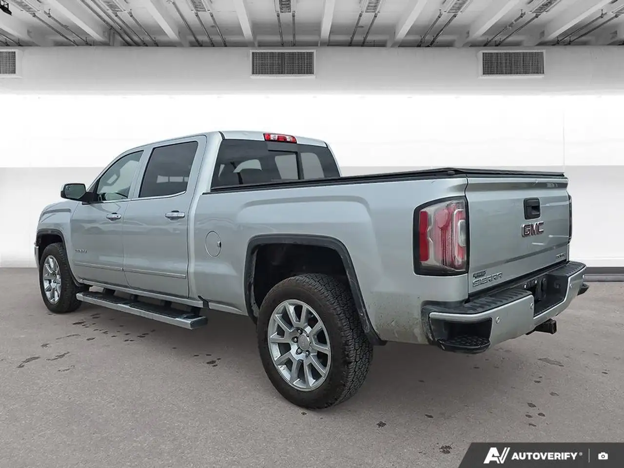GMC Sierra 1500 снимка GMC Sierra 1500