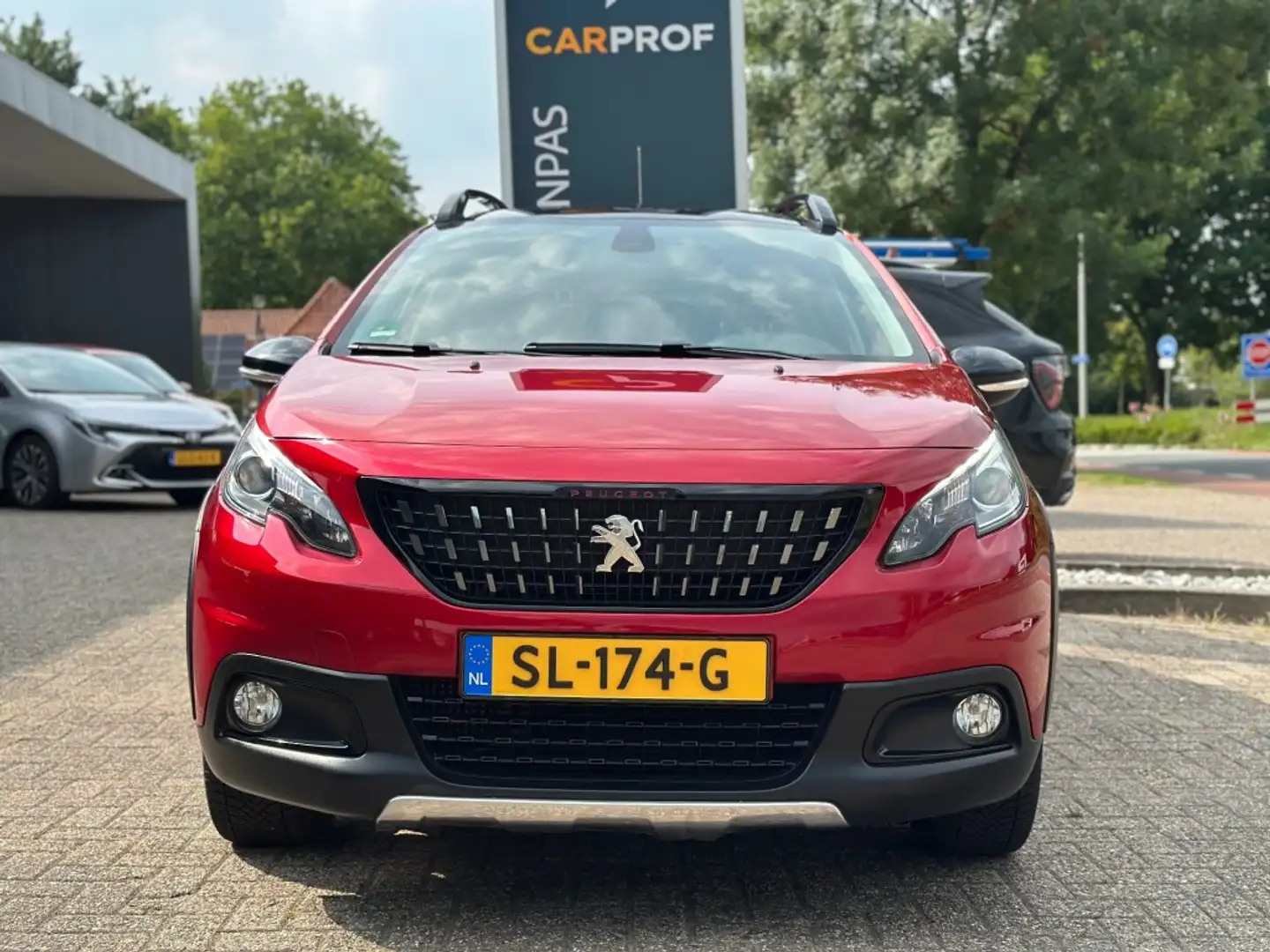 Peugeot 2008 1.2 Puretech GT-Line '' Trekhaak - Camera - Leer ' Rood - 2