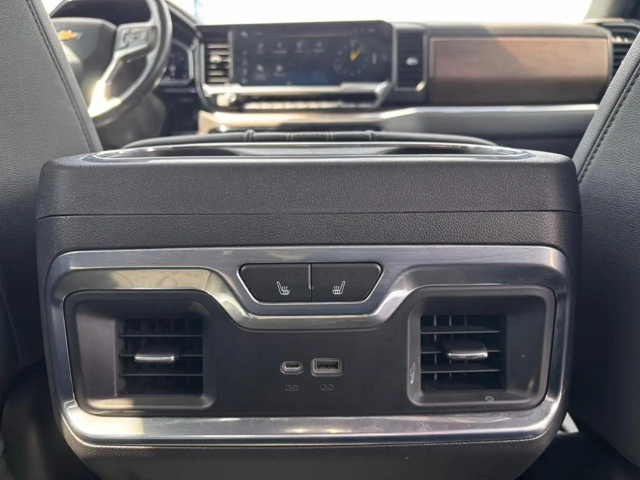 Chevrolet Silverado 1500 снимка Chevrolet Silverado 1500