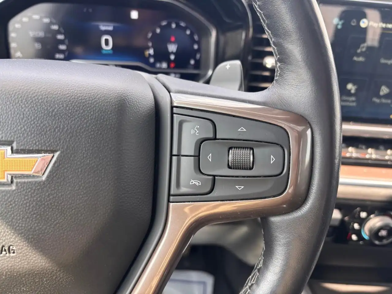 Chevrolet Silverado 1500 снимка Chevrolet Silverado 1500