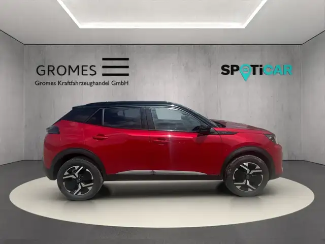 Peugeot 2008 view 2