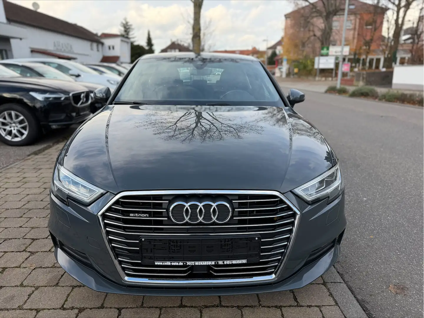 Audi A3 e-tron Sportback e-tron Matrix LED Grau - 2