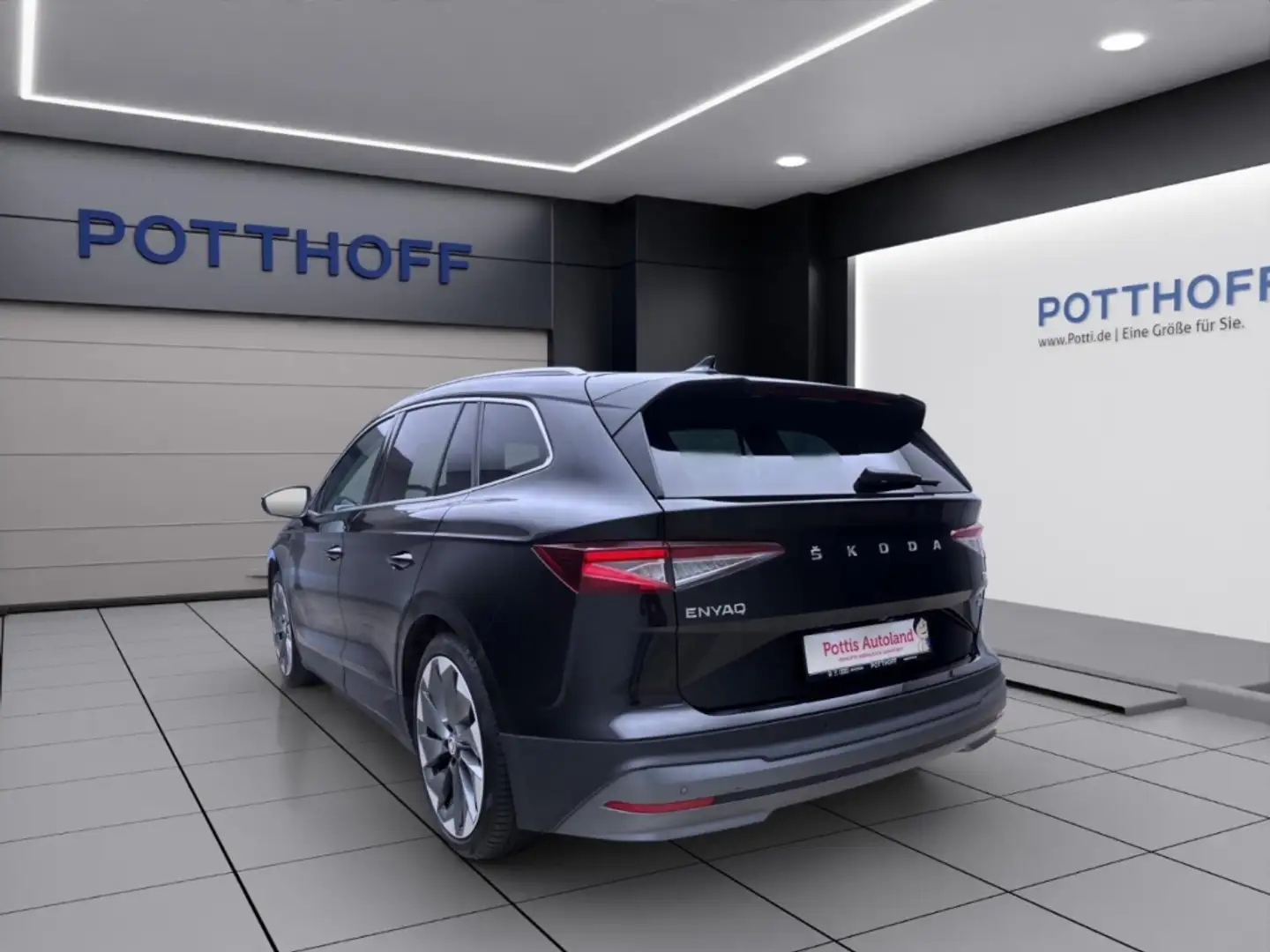 Skoda Enyaq 60 LOFT NAVI PANO KAMERA KLIMA Schwarz - 2