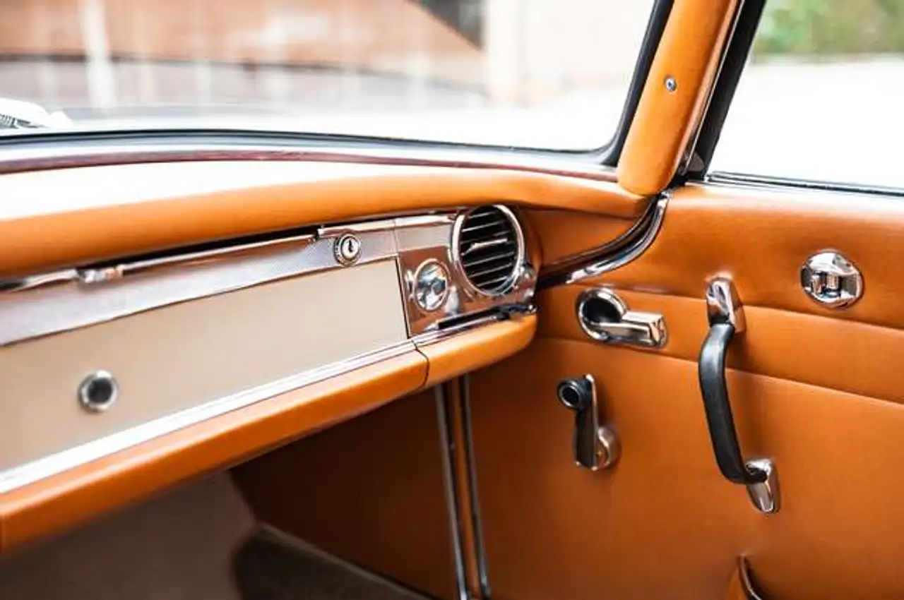 Mercedes-Benz 250 SL / PAGODE / 55 YEARS FIRST OWNER / FULL SERVICE, foto 9